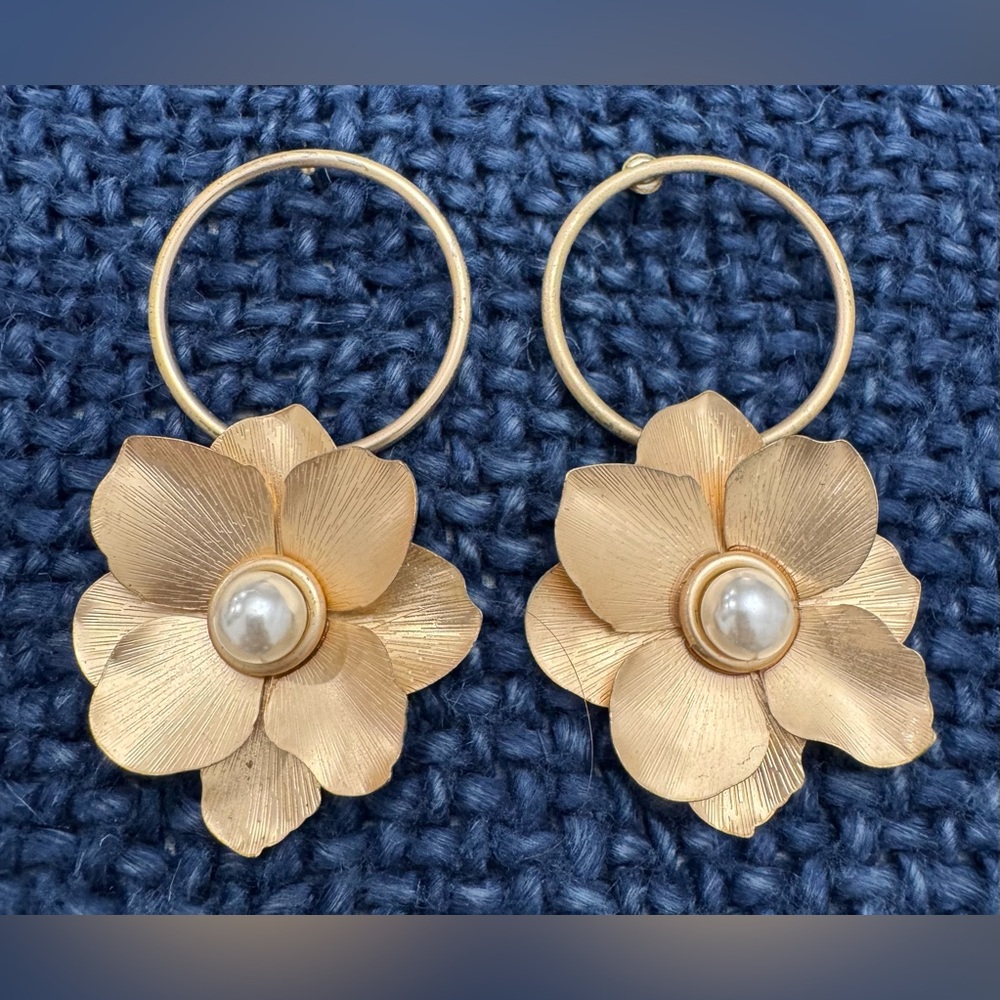 Gold Floral Hoop Earrings